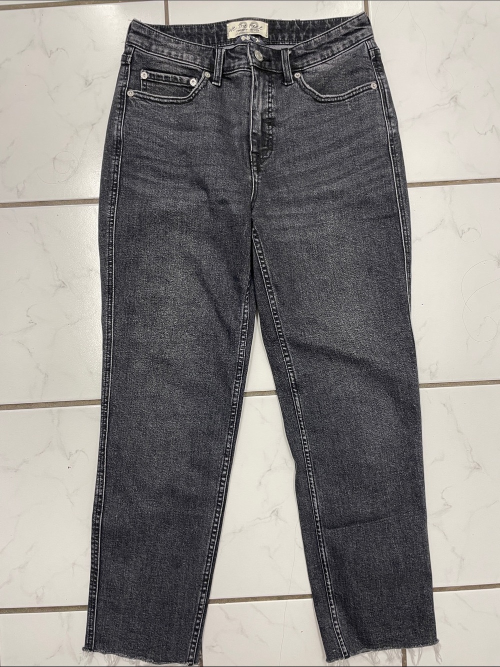 We The Free Free People Women’s CRVY High-Rise Black Wash Denim Jeans Size 28